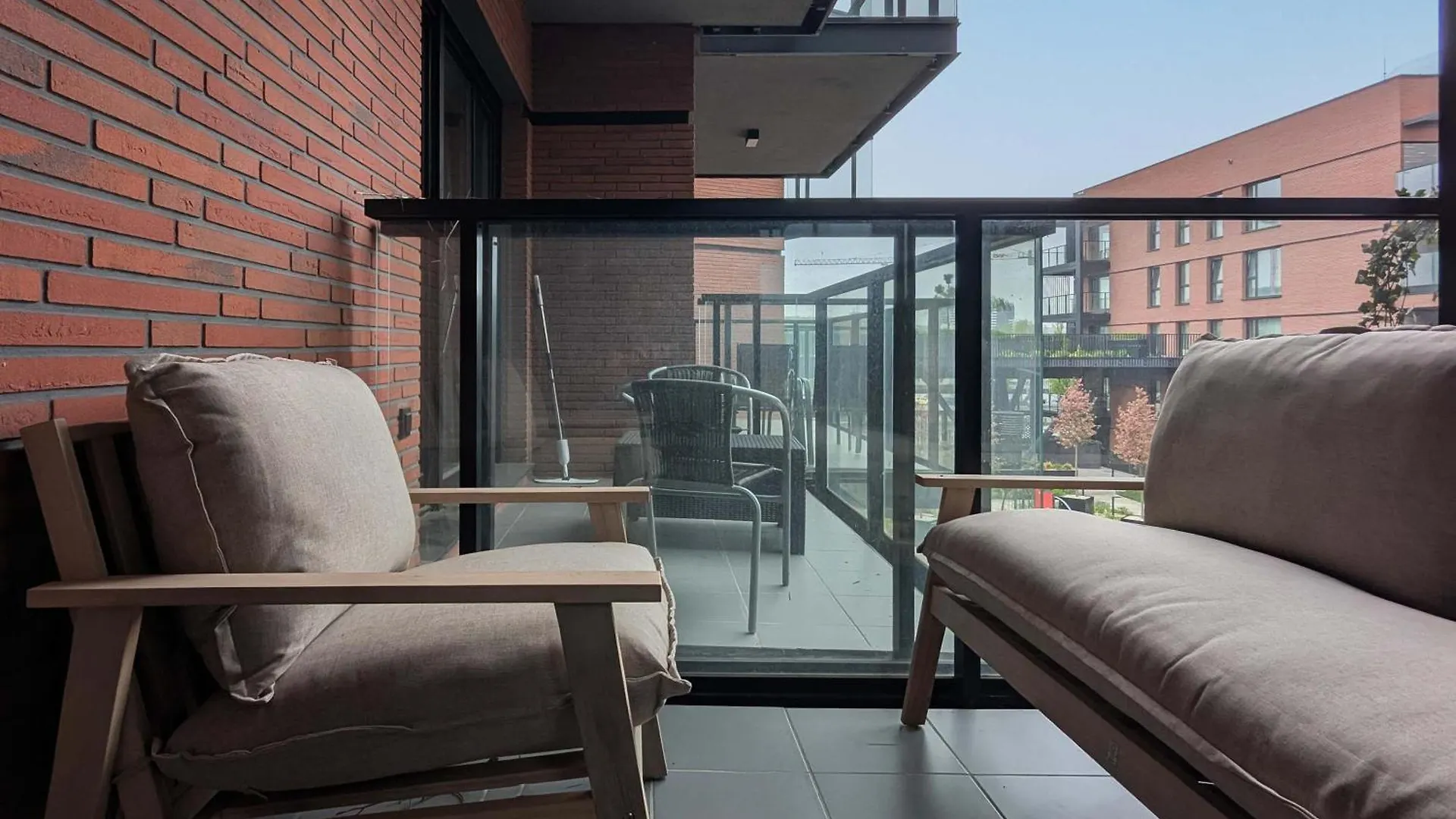 Stylish Apartment With Parking Sienna Grobla In Gdansk By Noclegi Renters 0*,