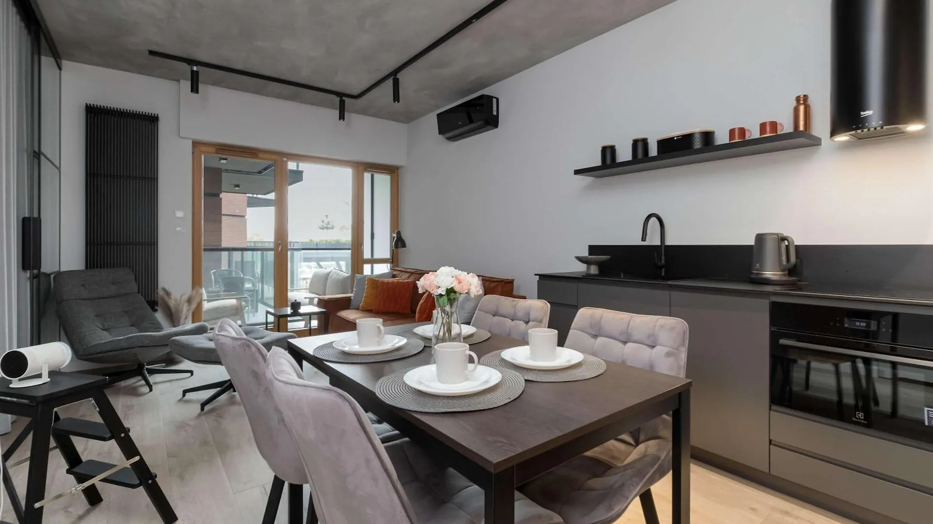 Stylish Apartment With Parking Sienna Grobla In Gdansk By Noclegi Renters